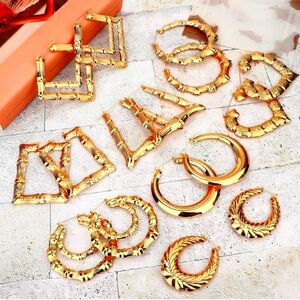 8 Pairs Bamboo Style Chunky Gold Hoop Earrings NWT